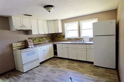 Kitchen - 3124 9th St E, Bradenton, FL 34208 photo 1 of 4