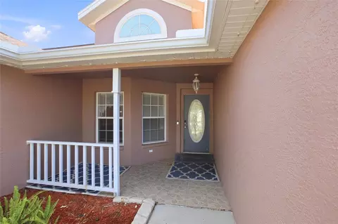 Exterior - 4199 Banbury Cir, Parrish, FL 34219 photo 4 of 9