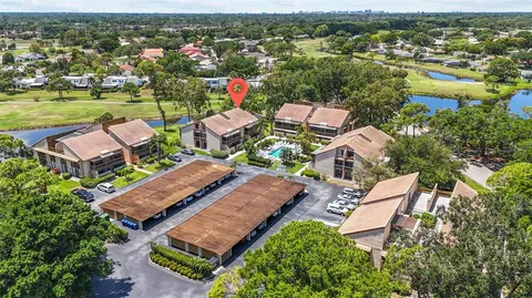 3033 Willow Grn #10, Sarasota, FL 34235