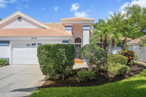 6724 Approach Rd #3, Sarasota, FL 34238