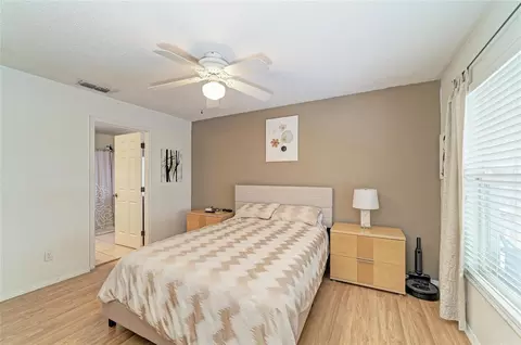 Bedroom - 11217 2nd Ave E, Bradenton, FL 34212 photo 1 of 7