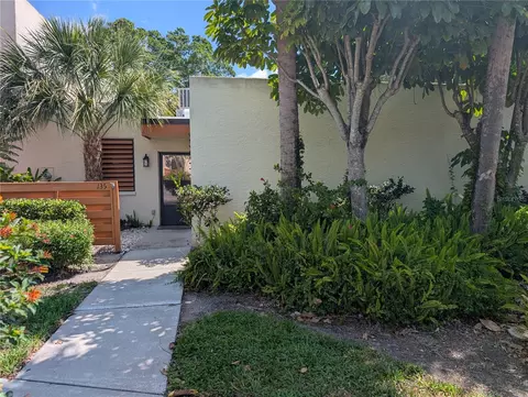 135 Wild Palm Dr, Bradenton, FL 34210