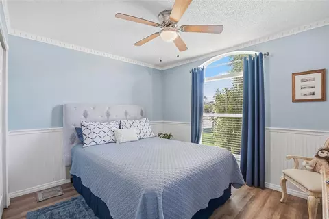 Bedroom - 4839 14th Ave E, Bradenton, FL 34208 photo 4 of 6