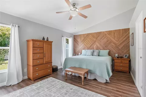 Bedroom - 4839 14th Ave E, Bradenton, FL 34208 photo 1 of 6