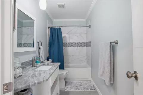 Bath - 4839 14th Ave E, Bradenton, FL 34208 photo 4 of 5