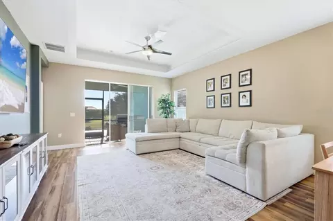 Living - 1307 Thornbury Dr, Parrish, FL 34219 photo 1 of 5