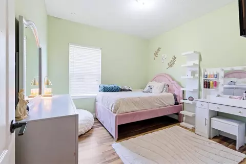 Bedroom - 1307 Thornbury Dr, Parrish, FL 34219 photo 3 of 4