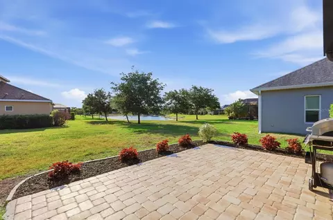 Exterior - 1307 Thornbury Dr, Parrish, FL 34219 photo 6 of 18