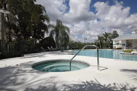 Exterior - 1307 Thornbury Dr, Parrish, FL 34219 photo 14 of 18