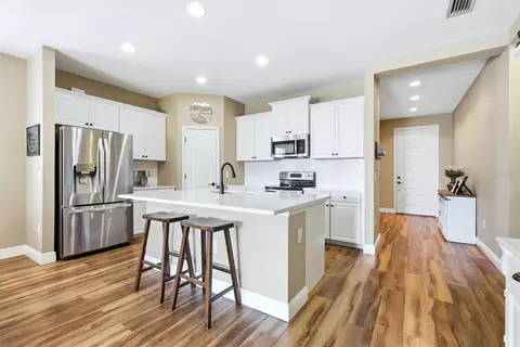 Kitchen - 1307 Thornbury Dr, Parrish, FL 34219 photo 1 of 4