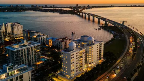 128 Golden Gate Pt #202A, Sarasota, FL 34236
