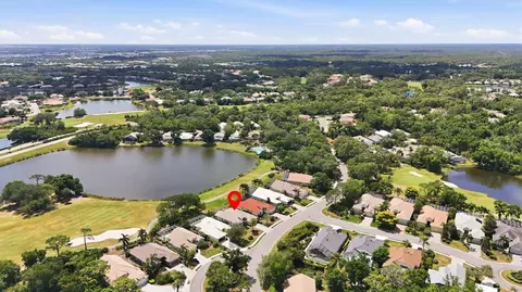 View/Area - 8025 Hampton Ct, University Park, FL 34201 photo 5 of 20