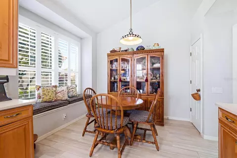 Dining - 8025 Hampton Ct, University Park, FL 34201 photo 3 of 8