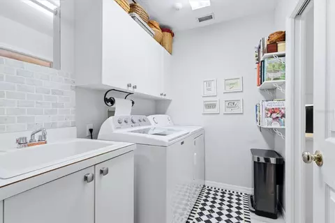 Other - 8025 Hampton Ct, University Park, FL 34201 photo 5 of 24