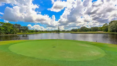 View/Area - 8025 Hampton Ct, University Park, FL 34201 photo 11 of 20