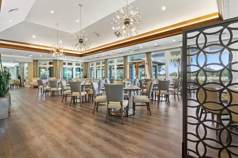 Dining - 8025 Hampton Ct, University Park, FL 34201 photo 4 of 8