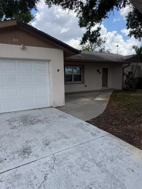 102 Sandhurst Dr, Venice, FL 34293