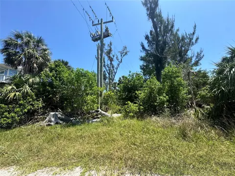 8992 Seagrape Ln, Placida, FL 33946 photo 7