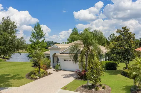 15422 Helmsdale Pl, Lakewood Ranch, FL 34202