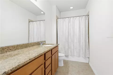 Bath - 5539 105th Ter E, Parrish, FL 34219 photo 3 of 3