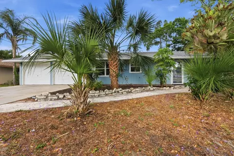 902 37th St W, Bradenton, FL 34205