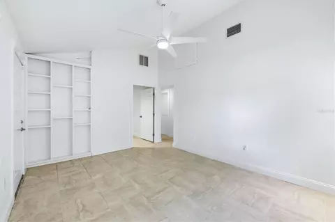 Bedroom - 902 37th St W, Bradenton, FL 34205 photo 1 of 7