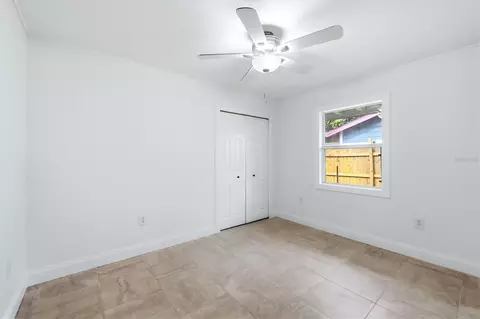 Bedroom - 902 37th St W, Bradenton, FL 34205 photo 2 of 7
