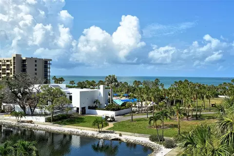 1115 Gulf Of Mexico Dr #304, Longboat Key, FL 34228