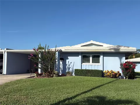 3636 Village Green Dr #304, Sarasota, FL 34239
