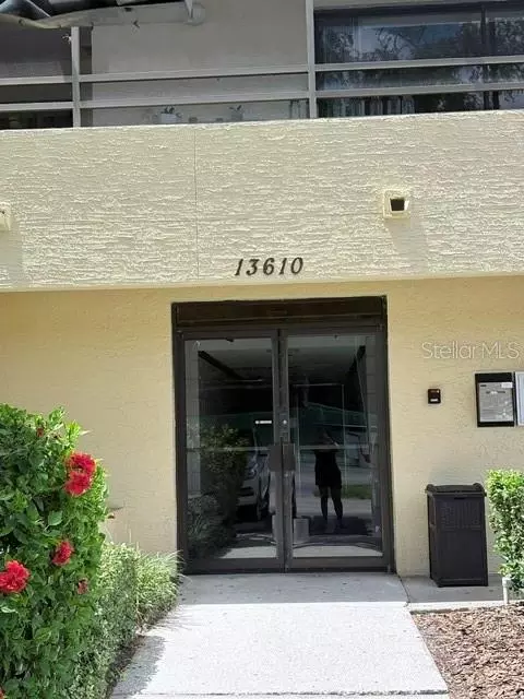 13610 S Village Dr #4103, Tampa, FL 33618