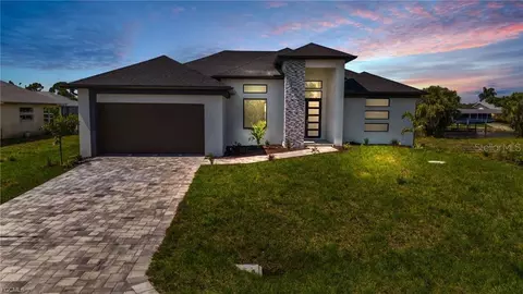 9402 Arrid Cir, Port Charlotte, FL 33981