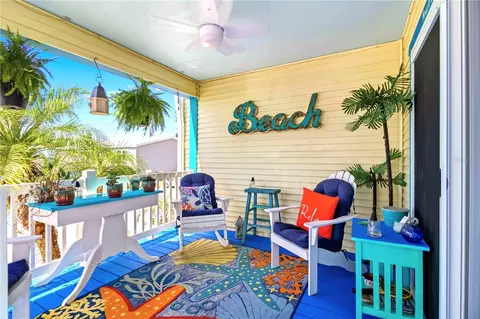 915 50th Ave W, Bradenton, FL 34207