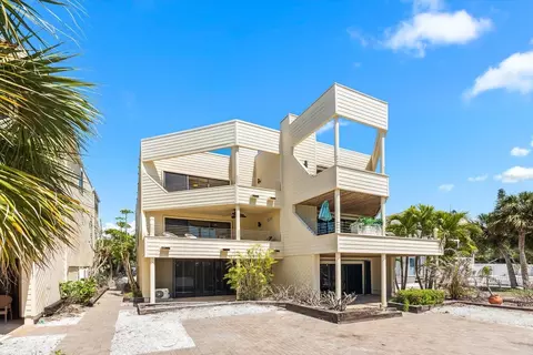 548 Beach Rd #A540, Sarasota, FL 34242