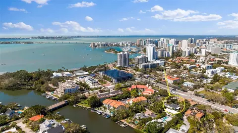 813 Hudson Ave, Sarasota, FL 34236