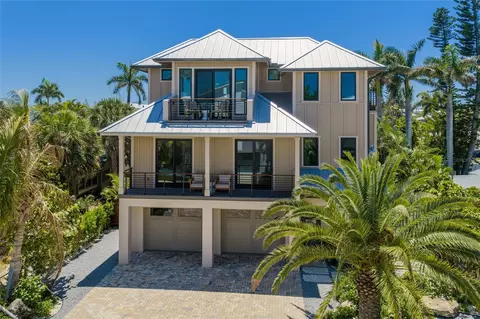 513 N Bay Blvd, Anna Maria, FL 34216