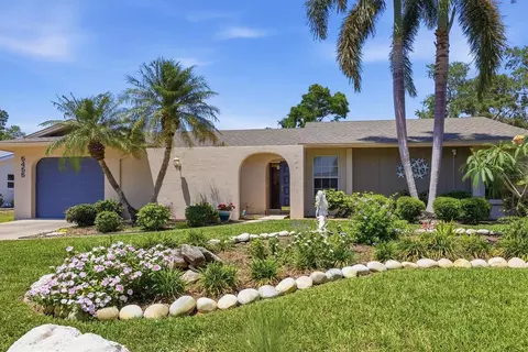 5455 Foxwood Dr, Sarasota, FL 34232