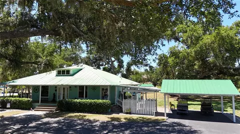 Exterior - 5925 Spencer Parrish Rd, Parrish, FL 34219 photo 2 of 17