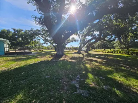 Exterior - 5925 Spencer Parrish Rd, Parrish, FL 34219 photo 6 of 17