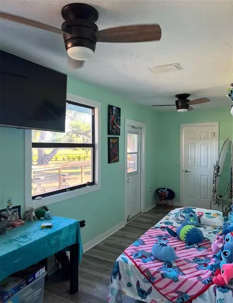 Bedroom - 5925 Spencer Parrish Rd, Parrish, FL 34219 photo 2 of 2