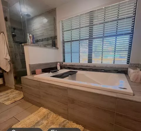 Bath - 5925 Spencer Parrish Rd, Parrish, FL 34219 photo 4 of 5