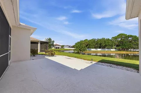 Exterior - 4227 61st Ave E, Bradenton, FL 34203 photo 8 of 10