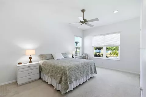 Bedroom - 4227 61st Ave E, Bradenton, FL 34203 photo 1 of 5