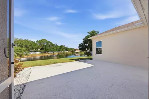 Exterior - 4227 61st Ave E, Bradenton, FL 34203 photo 6 of 10