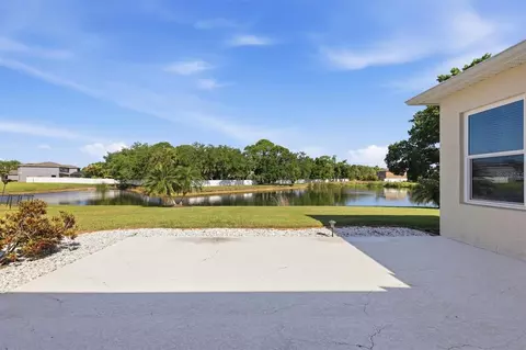 Exterior - 4227 61st Ave E, Bradenton, FL 34203 photo 7 of 10