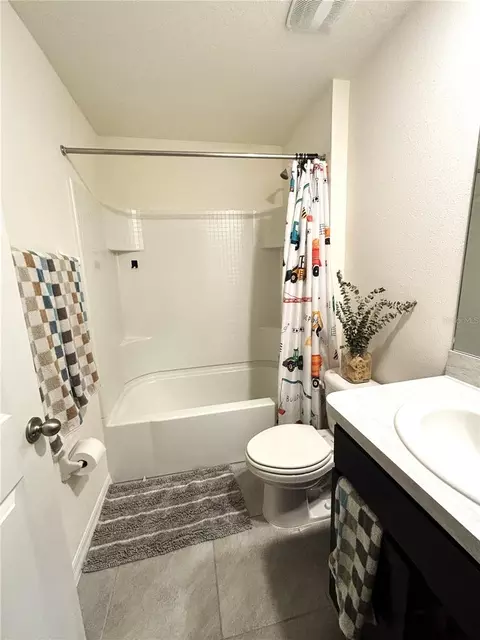Bath - 16731 Kingman Reef St, Wimauma, FL 33598 photo 4 of 4