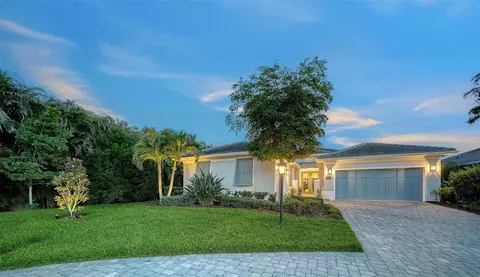 7700 Sandhill Lake Dr, Sarasota, FL 34241