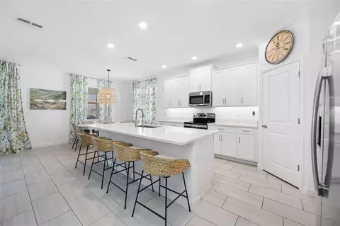 Kitchen - 14325 17th Ct E, Parrish, FL 34219 photo 1 of 6