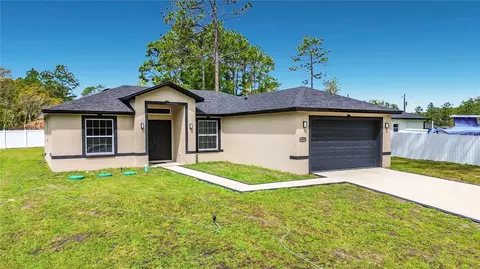 10970 N Dragonis Dr, Citrus Springs, FL 34433