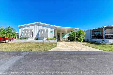8 S Buena Vista Ave, Englewood, FL 34223