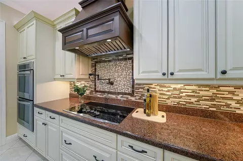 Kitchen - 14902 17th Ave E, Bradenton, FL 34212 photo 2 of 5